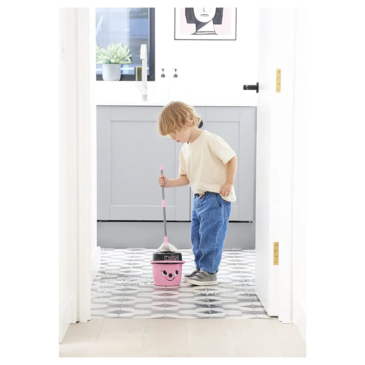 Casdon Hetty Mop & Bucket – Fun Cleaning Role Play Toy for Kids (Ages 3+)